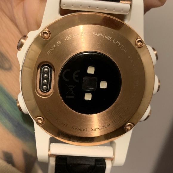 SOLD—-Garmin 5S Sapphire watch SOLD - Picture 3 of 4